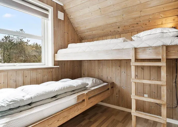 Semesterbostad Bv317-blavand-fyrvej-37-d